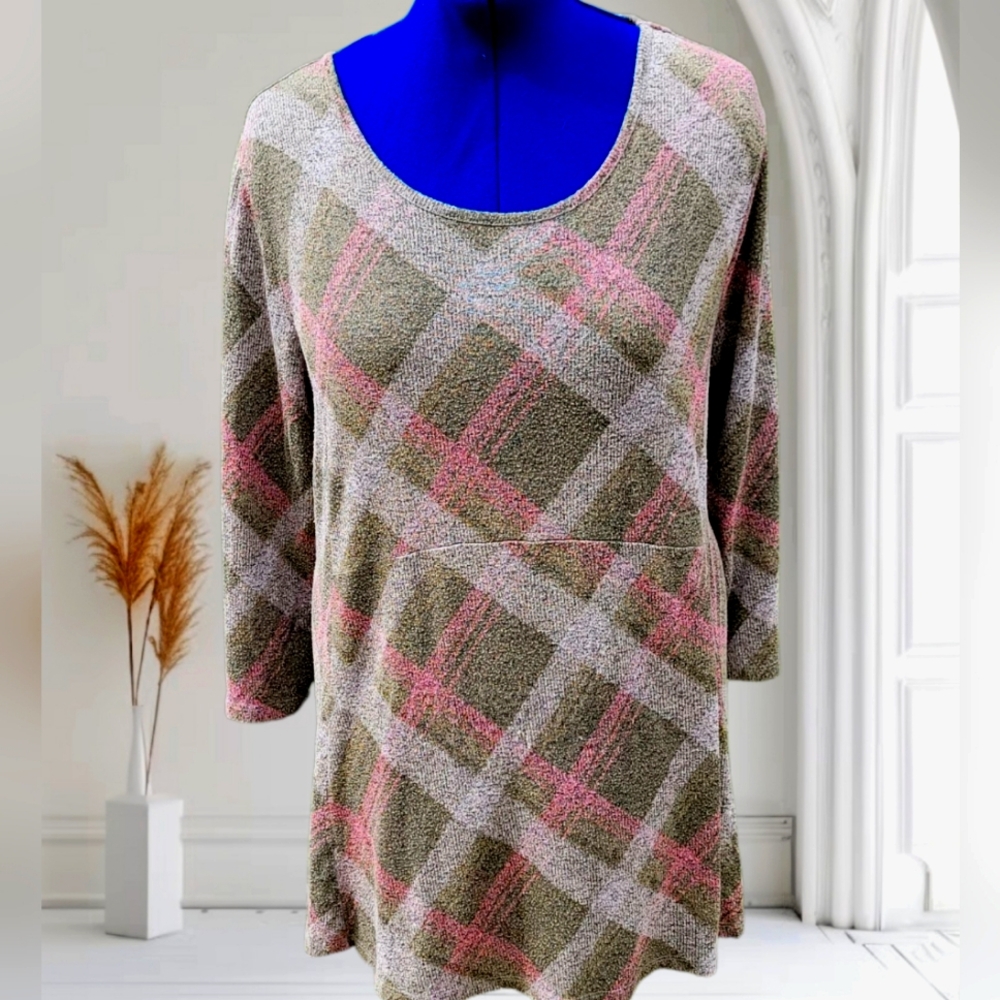Soft Dark Plaid Tunic Top 18/20